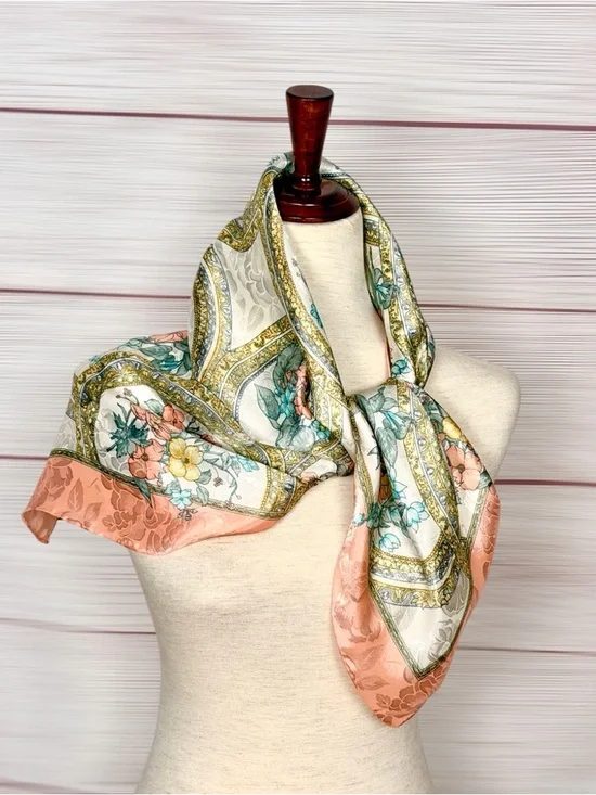 Silk Jacquard Square Scarf White Peach Floral Medallion Print Hand Rolled 29x29" - Picture 5 of 10